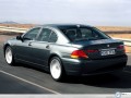 BMW wallpapers: Bmw Serie 7 down the road wallpaper