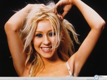 Christina Aguilera smiling wallpaper