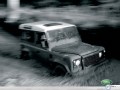 Land Rover Defender wallpapers: Land Rover Defender through water wallpaper