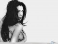 Monica Bellucci wallpapers: Monica Bellucci naked black white wallpaper