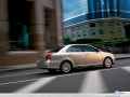 Toyota Avensis wallpapers: Toyota Avensis in city wallpaper