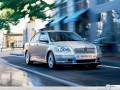 Toyota wallpapers: Toyota Avensis in street wallpaper