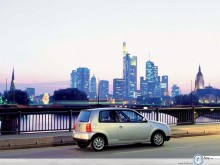 Volkswagen Lupo in city wallpaper